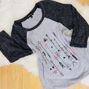 Casual baseball style gray boho top M